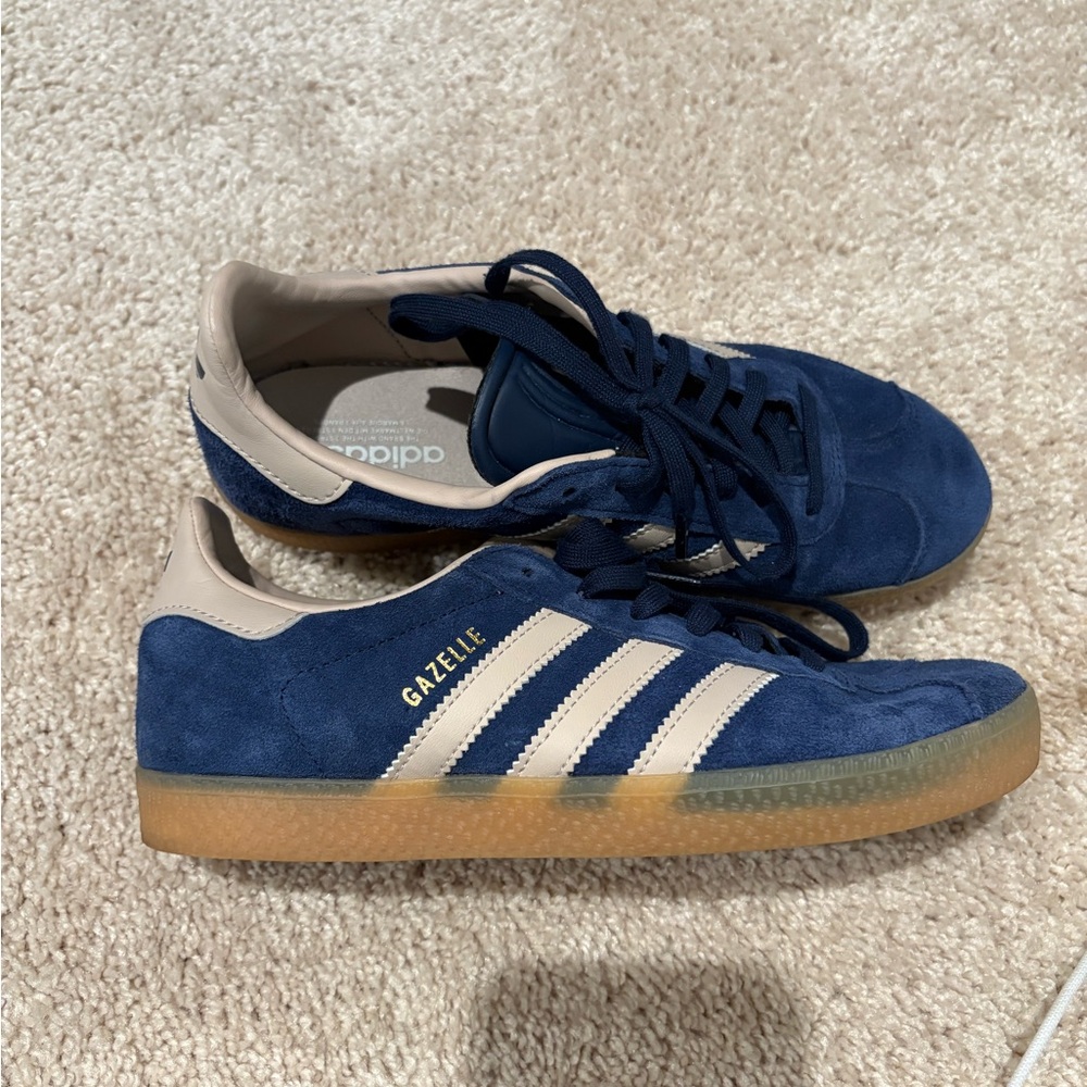adidas Navy Blue and Beige Casual Gazelle